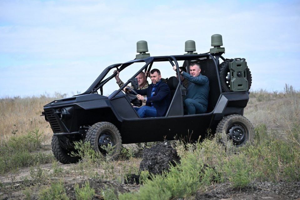 Первый многоцелевой автовездеход «Штурм» произведен в ДНР и прошел полевые испытания Первый многоцелевой автовездеход «Штурм» произведен в ДНР и прошел полевые испытания