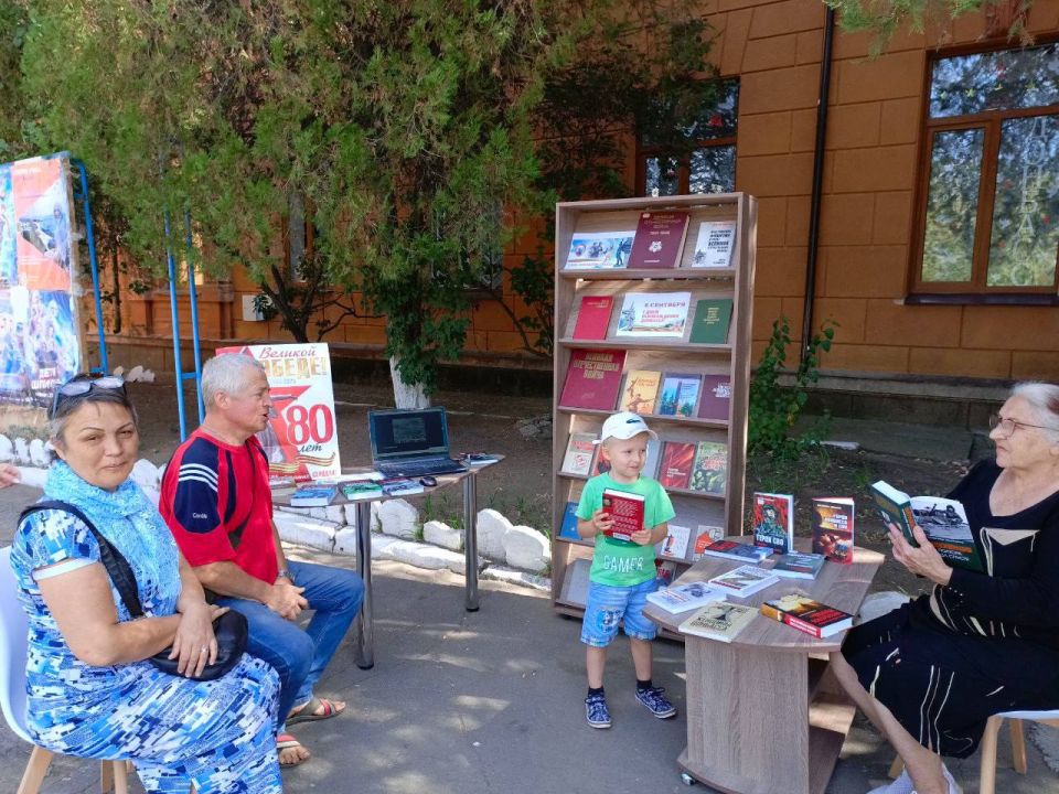 #читающая_республика_2025. Книжная выставка #читающая_республика_2025. Книжная выставка
