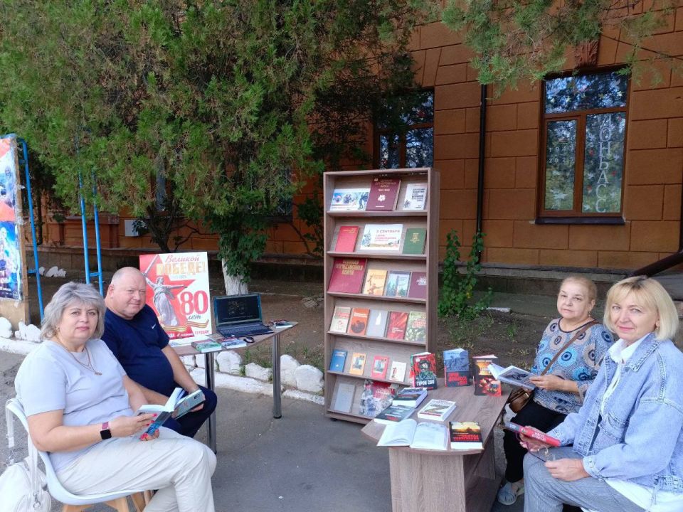 #читающая_республика_2025. Книжная выставка #читающая_республика_2025. Книжная выставка