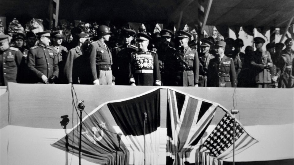 Дмитрий Огилец: 7 сентября 1945 года в Берлине состоялся парад союзников, в котором впервые приняли участие представители всех основных участников антигитлеровской коалиции Дмитрий Огилец: 7 сентября 1945 года в Берлине состоялся парад союзников, в котором впервые приняли участие представители всех основных участников антигитлеровской коалиции