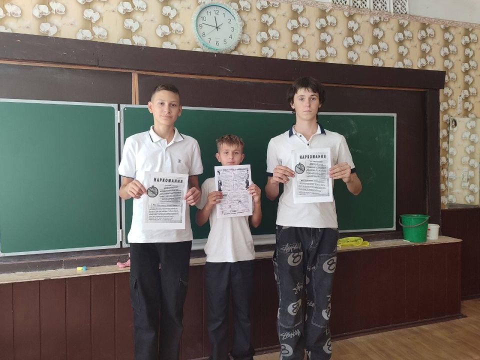 Денис Зубов: Стоп наркотикам!. В ГБОУ «СШ №12 им. Михаила Толстых г.о.Иловайск» для старшеклассников прошла лекция «Скажем наркотикам нет!» Денис Зубов: Стоп наркотикам!. В ГБОУ «СШ №12 им. Михаила Толстых г.о.Иловайск» для старшеклассников прошла лекция «Скажем наркотикам нет!»