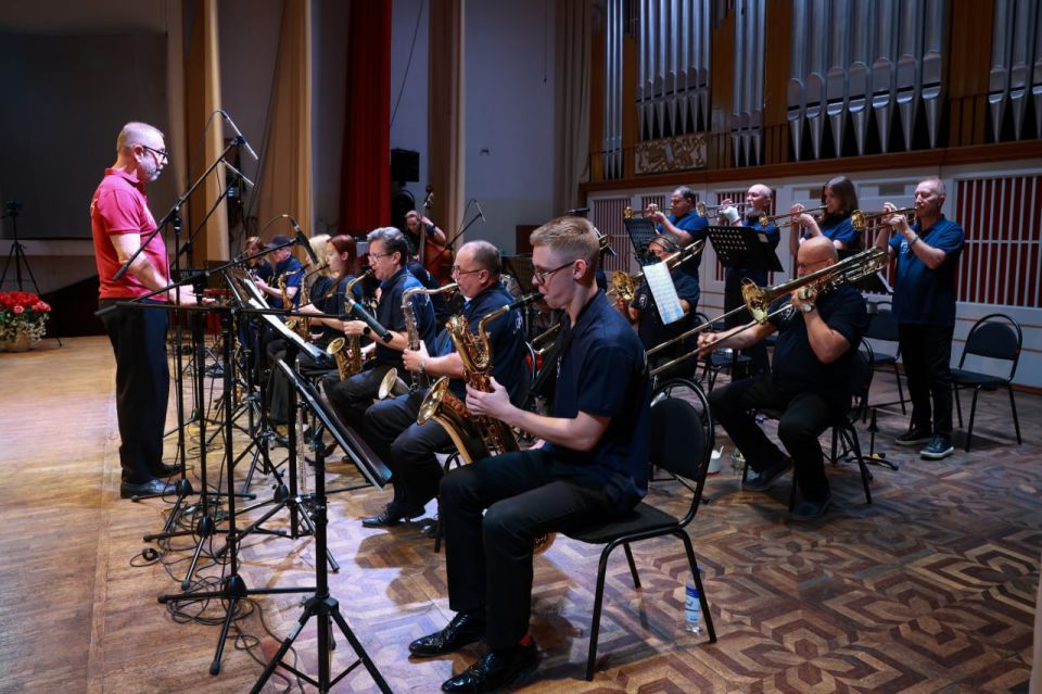      !. 6  2025                   ...