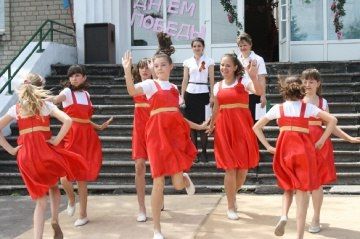 Александр Подгорный: #Макеевке_335. Муниципальное бюджетное учреждение «Клуб пгт Ясиновка г. Макеевки» «Клуб пгт Ясиновка г. Макеевки» ведёт активную работу по патриотическому воспитанию молодого поколения Александр Подгорный: #Макеевке_335. Муниципальное бюджетное учреждение «Клуб пгт Ясиновка г. Макеевки» «Клуб пгт Ясиновка г. Макеевки» ведёт активную работу по патриотическому воспитанию молодого поколения