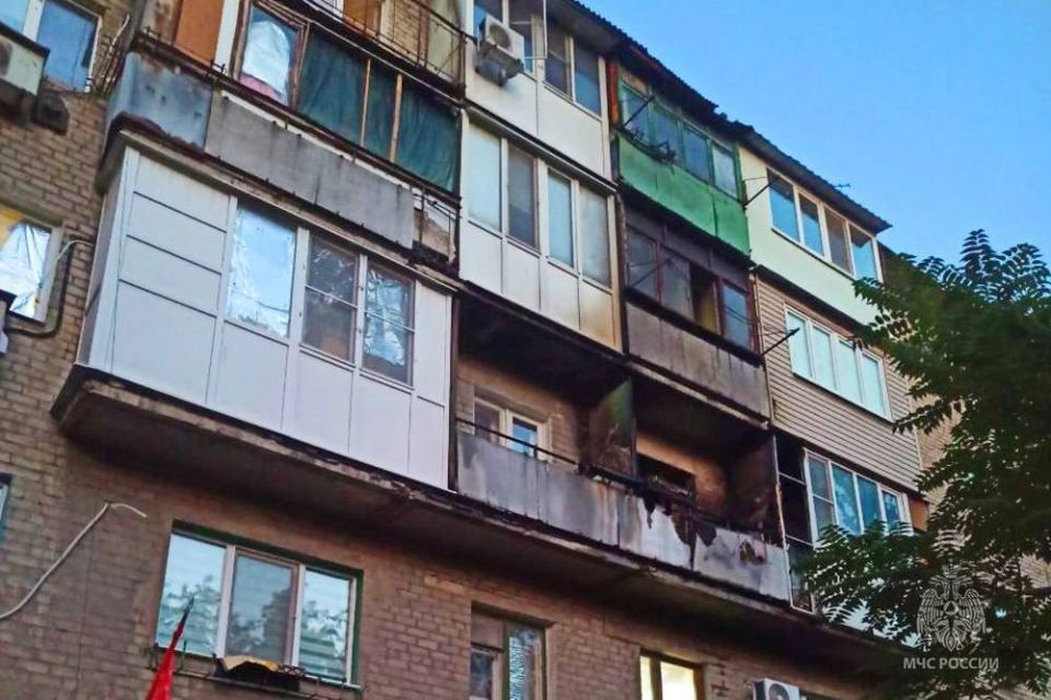 Макеевские огнеборцы спасли двух человек на пожаре