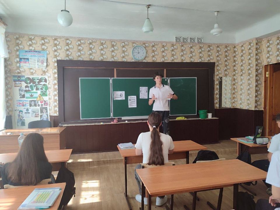 Денис Зубов: Стоп наркотикам!. В ГБОУ «СШ №12 им. Михаила Толстых г.о.Иловайск» для старшеклассников прошла лекция «Скажем наркотикам нет!» Денис Зубов: Стоп наркотикам!. В ГБОУ «СШ №12 им. Михаила Толстых г.о.Иловайск» для старшеклассников прошла лекция «Скажем наркотикам нет!»