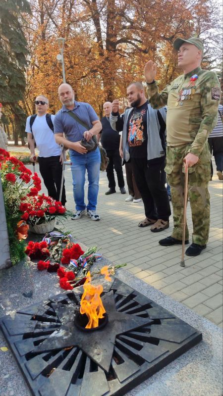 В Харцызске прошло памятное мероприятие ко Дню освобождения Донбасса В Харцызске прошло памятное мероприятие ко Дню освобождения Донбасса