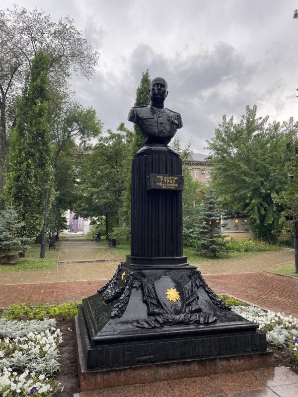Памятники героям-освободителям Донецка: память о бессмертном подвиге Памятники героям-освободителям Донецка: память о бессмертном подвиге