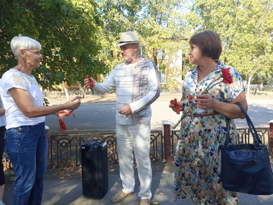 В Старобешевском округе прошла акция "Не забывайте" В Старобешевском округе прошла акция "Не забывайте"