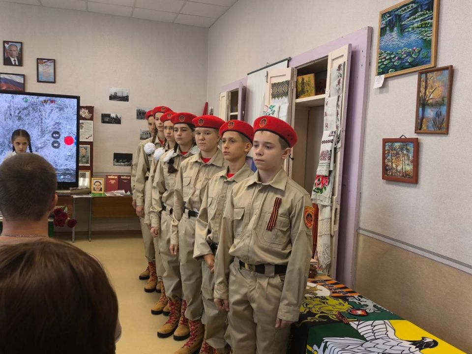 Герои никогда не умирают, Герои в нашей памяти живут Герои никогда не умирают, Герои в нашей памяти живут