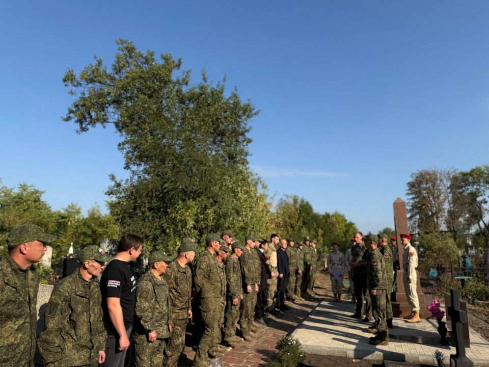 Александр Шатов: В Шахтерске почтили память Героя Советского Союза Александр Шатов: В Шахтерске почтили память Героя Советского Союза