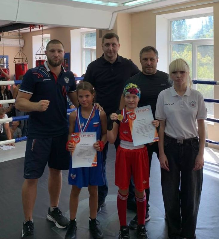 В Макеевка 6-7 сентября прошел "Открытый ринг по боксу памяти выдающихся тренеров - преподавателей по боксу Нестеренко В.Н., Вдовенко В.И., Лещенко Г.Ф. и Забайрацкого В.И." В Макеевка 6-7 сентября прошел "Открытый ринг по боксу памяти выдающихся тренеров - преподавателей по боксу Нестеренко В.Н., Вдовенко В.И., Лещенко Г.Ф. и Забайрацкого В.И."