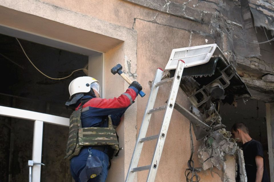 Донецк вновь оказался под ударом вражеских беспилотных летательных аппаратов Донецк вновь оказался под ударом вражеских беспилотных летательных аппаратов