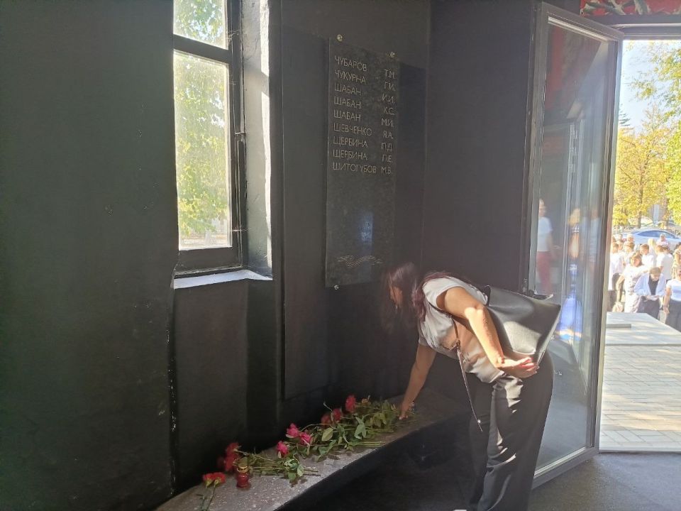 День освобождения Донбасса — это не просто дата в календаре, это символ мужества, стойкости и единства людей, которые боролись за свою землю и свои права День освобождения Донбасса — это не просто дата в календаре, это символ мужества, стойкости и единства людей, которые боролись за свою землю и свои права