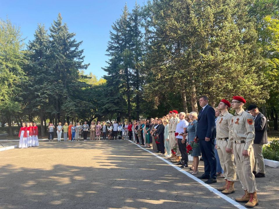 Александр Шатов: Памятные мероприятия, посвященные 82-й годовщине освобождения Донбасса от немецко-фашистских захватчиков Александр Шатов: Памятные мероприятия, посвященные 82-й годовщине освобождения Донбасса от немецко-фашистских захватчиков