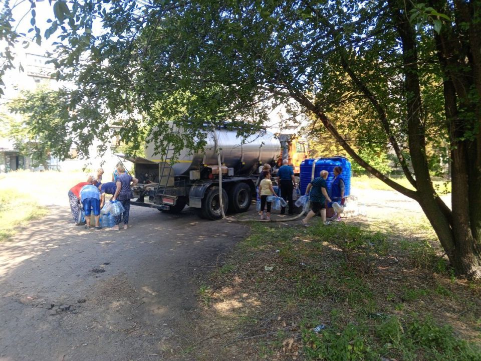 Сергей Желновач: В связи с возникшими временными ограничениями в системе водоснабжения, администрация городского округа информирует о продолжении работ по обеспечению жителей города водой Сергей Желновач: В связи с возникшими временными ограничениями в системе водоснабжения, администрация городского округа информирует о продолжении работ по обеспечению жителей города водой