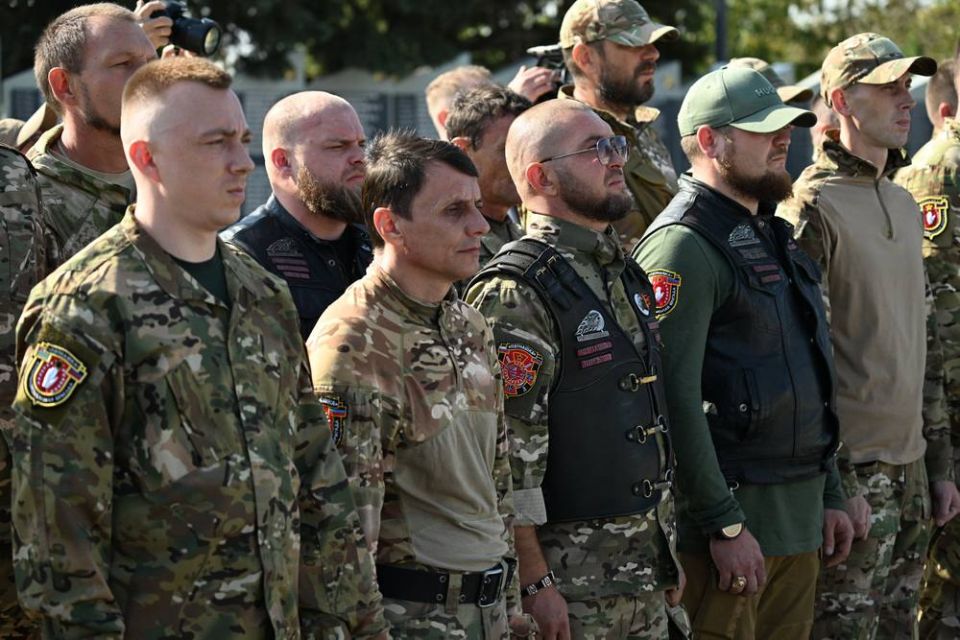 В День освобождения Донбасса Глава ДНР Денис Пушилин вручил награды военнослужащим В День освобождения Донбасса Глава ДНР Денис Пушилин вручил награды военнослужащим