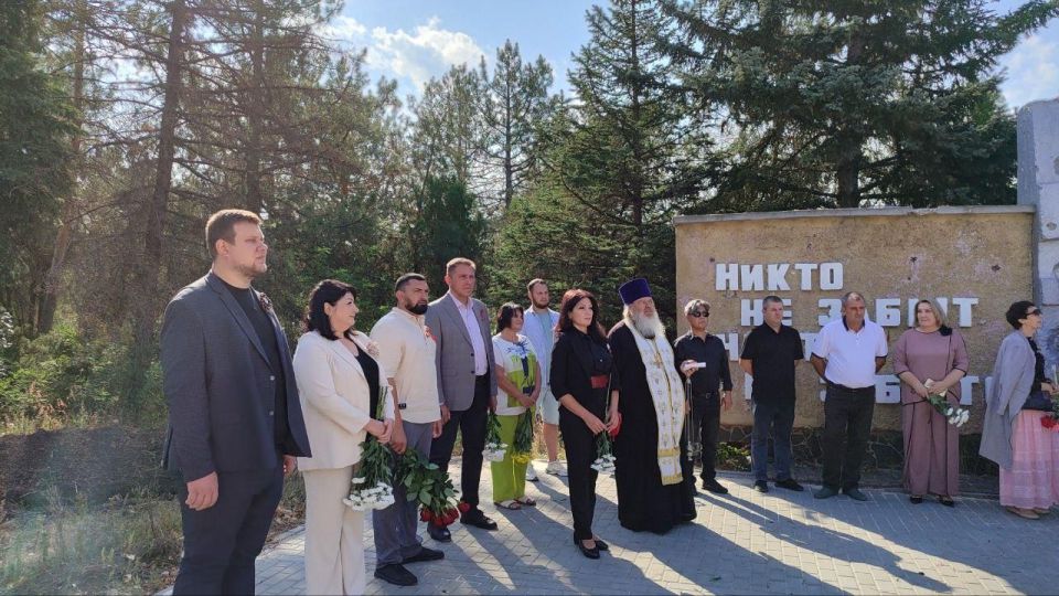 Александр Качанов: В Докучаевск почтили память освободителям Донбасса Александр Качанов: В Докучаевск почтили память освободителям Донбасса