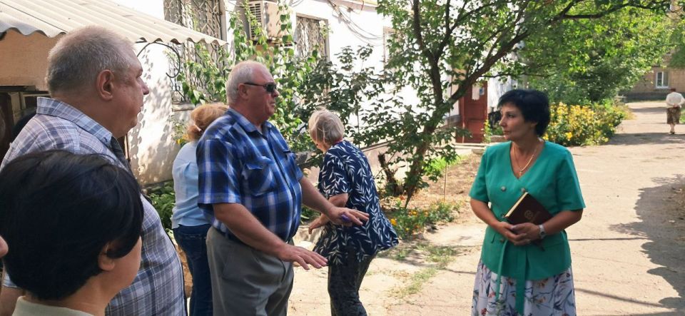 Валентина Харлашка: Сегодня, 8 сентября, в Центрально-Городском внутригородском районе прошли встречи с гражданами на подведомственной территории по адресам: ул. Ленина,128\2, ул. Седова,141 Валентина Харлашка: Сегодня, 8 сентября, в Центрально-Городском внутригородском районе прошли встречи с гражданами на подведомственной территории по адресам: ул. Ленина,128\2, ул. Седова,141