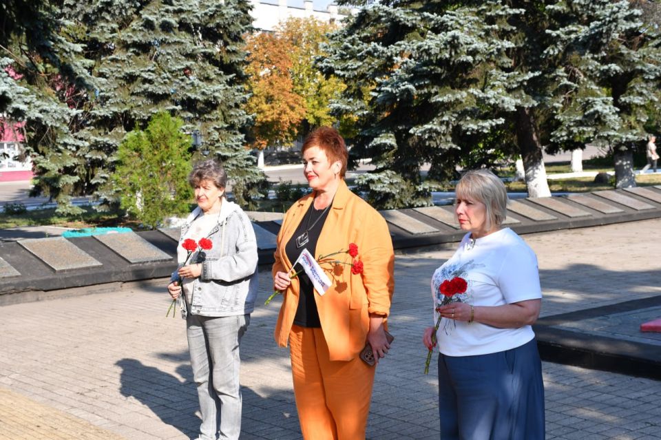 Сергей Желновач: Сегодня отмечается великий праздник - День освобождения Донбасса от немецко-фашистских захватчиков! Сергей Желновач: Сегодня отмечается великий праздник - День освобождения Донбасса от немецко-фашистских захватчиков!