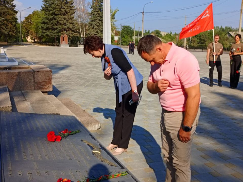 Сегодня, Ясиноватский муниципальный округ с гордостью и уважением отмечает День освобождения Донбасса Сегодня, Ясиноватский муниципальный округ с гордостью и уважением отмечает День освобождения Донбасса