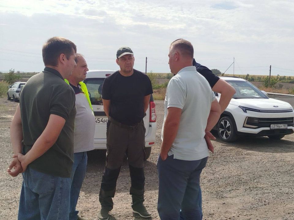 Константин Зинченко: Как вы прекрасно знаете сейчас проводится большая работа по привлечению инвесторов для возрождения и развития промышленности Волновахского муниципального округа Константин Зинченко: Как вы прекрасно знаете сейчас проводится большая работа по привлечению инвесторов для возрождения и развития промышленности Волновахского муниципального округа