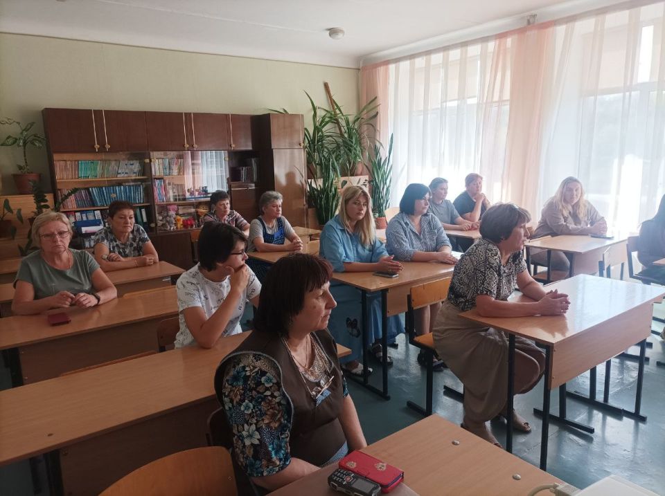 Иван Приходько: В Центрально-Городском районе Горловки прошли встречи с трудовыми коллективами Иван Приходько: В Центрально-Городском районе Горловки прошли встречи с трудовыми коллективами