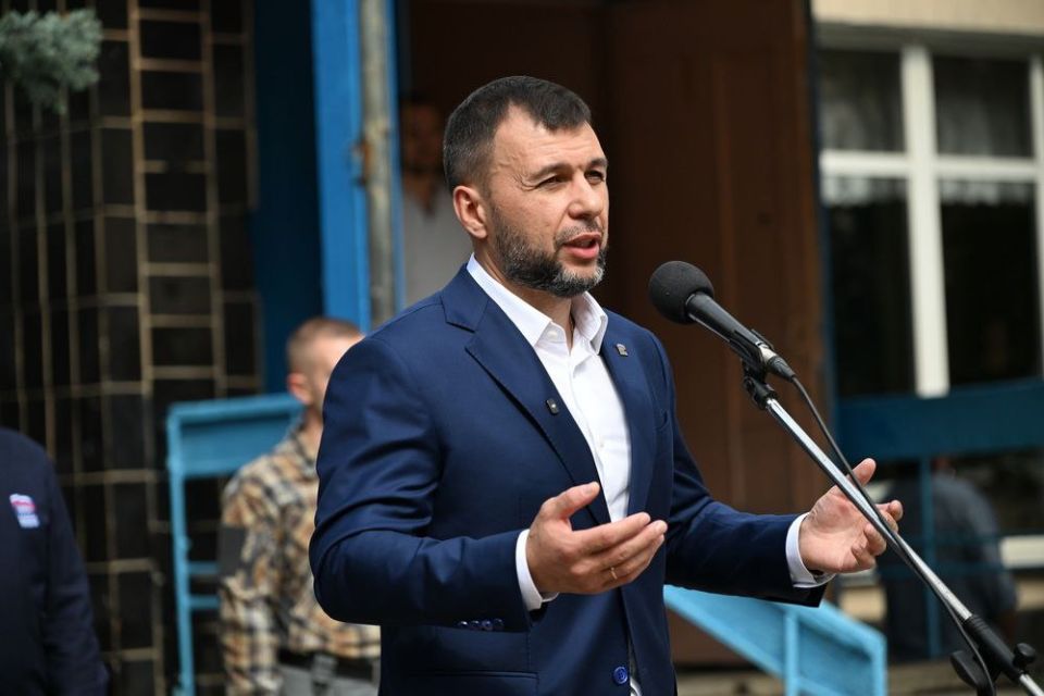 Денис Пушилин: Донецкая школа № 115 теперь носит имена ефрейтора Ивана Коковина и рядового Майкла Глосса Денис Пушилин: Донецкая школа № 115 теперь носит имена ефрейтора Ивана Коковина и рядового Майкла Глосса