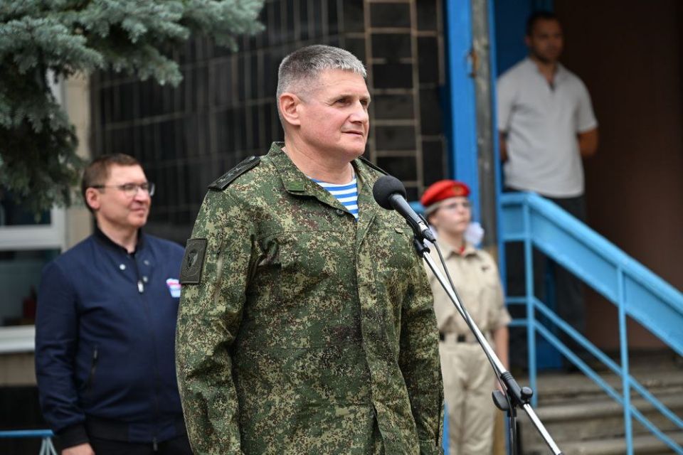 Денис Пушилин: Донецкая школа № 115 теперь носит имена ефрейтора Ивана Коковина и рядового Майкла Глосса Денис Пушилин: Донецкая школа № 115 теперь носит имена ефрейтора Ивана Коковина и рядового Майкла Глосса