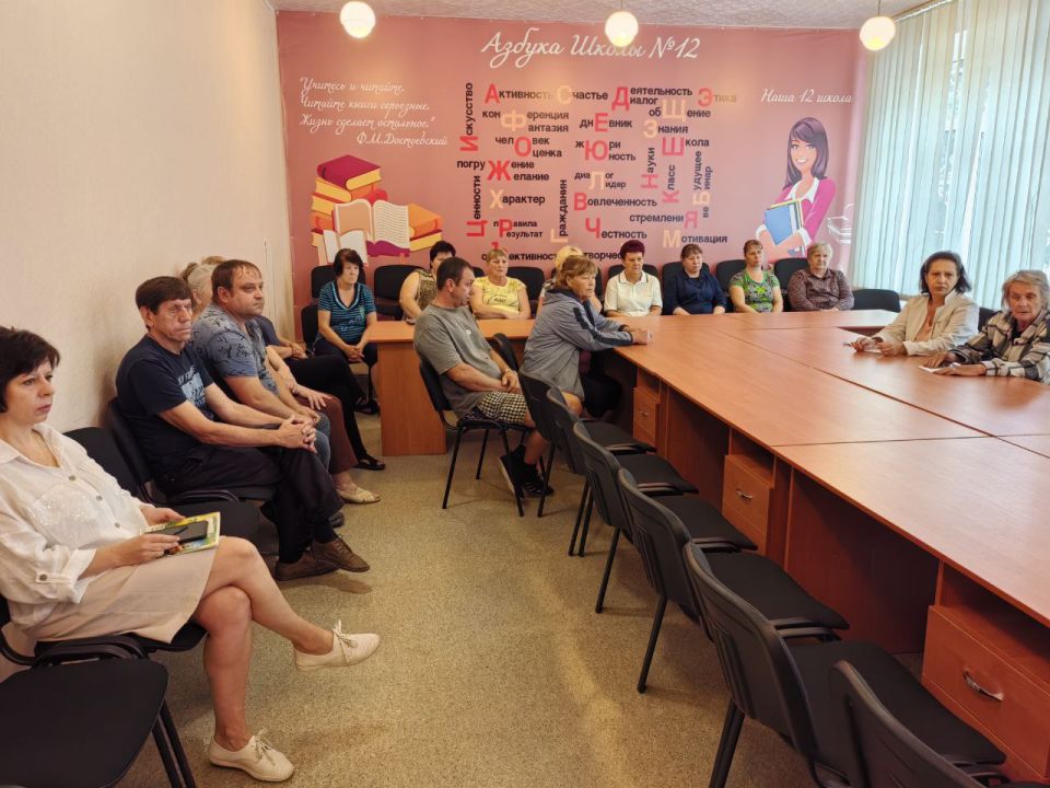 Иван Приходько: В Никитовском внутригородском районе города Горловка состоялись встречи с жителями Иван Приходько: В Никитовском внутригородском районе города Горловка состоялись встречи с жителями