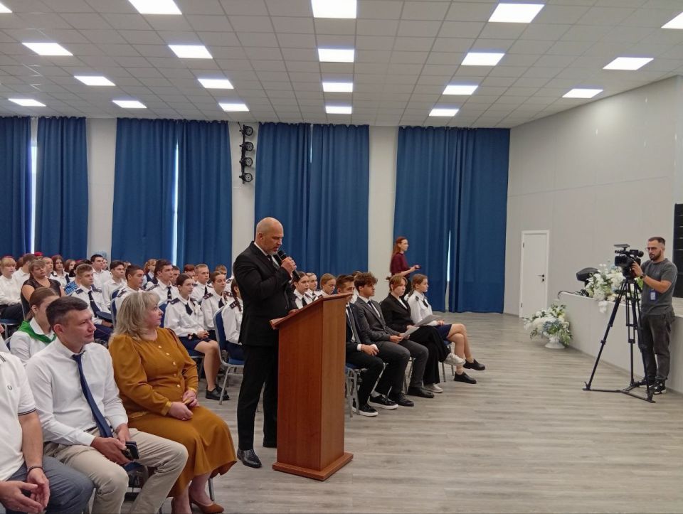 Сергей Желновач: Сегодня, вместе с представителями молодёжи округа принял участие в межрегиональном телемосте «Хабаровск — Луганск», прошедшем под эгидой проекта «Дальний Восток. Росгвардия на связи» Сергей Желновач: Сегодня, вместе с представителями молодёжи округа принял участие в межрегиональном телемосте «Хабаровск — Луганск», прошедшем под эгидой проекта «Дальний Восток. Росгвардия на связи»