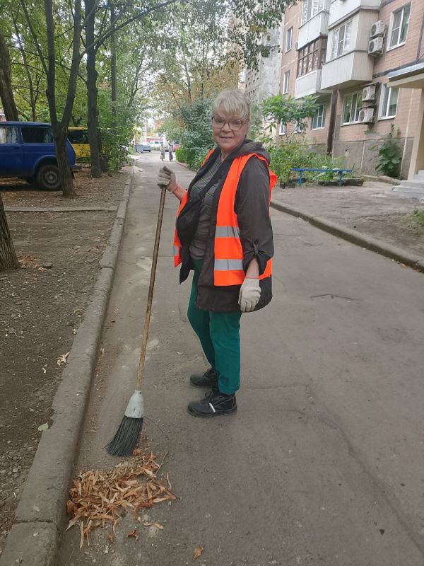 Елена Рязанцева: Сегодня, 10.09.2025 года, силами сотрудников жилищно-коммунальных предприятий Пролетарского внутригородского района г. Донецка были выполнены следующие работы: Елена Рязанцева: Сегодня, 10.09.2025 года, силами сотрудников жилищно-коммунальных предприятий Пролетарского внутригородского района г. Донецка были выполнены следующие работы: