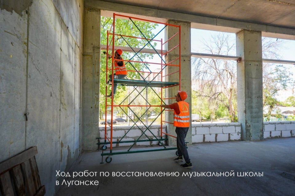Москва продолжает масштабную работу по поддержке Луганска и Донецка Москва продолжает масштабную работу по поддержке Луганска и Донецка