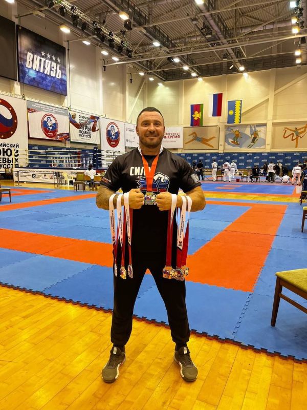 Спортсмены СК "Сила Донбасса" по кикбоксингу с триумфом выступили на Всероссийских играх! Спортсмены СК "Сила Донбасса" по кикбоксингу с триумфом выступили на Всероссийских играх!