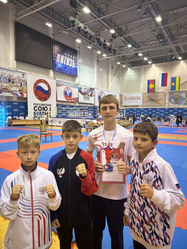 Сборная ДНР по кикбоксингу с триумфом выступила на Всероссийских играх! Сборная ДНР по кикбоксингу с триумфом выступила на Всероссийских играх!