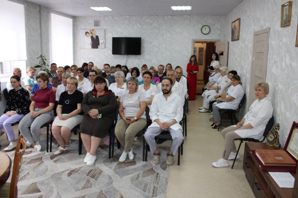 Иван Приходько: Во исполнение поручения Главы Донецкой Народной Республики Дениса Владимировича Пушилина сегодня провел ряд встреч с трудовыми коллективами городского округа Горловка Иван Приходько: Во исполнение поручения Главы Донецкой Народной Республики Дениса Владимировича Пушилина сегодня провел ряд встреч с трудовыми коллективами городского округа Горловка