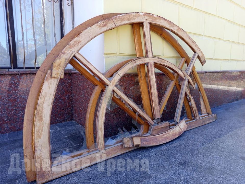 Повреждения небольшие: так Республиканский центр травматологии выглядит после обстрела Повреждения небольшие: так Республиканский центр травматологии выглядит после обстрела