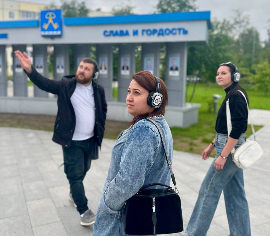 Делегация из Волновахского округа побывала в гостях в Муравленко Делегация из Волновахского округа побывала в гостях в Муравленко