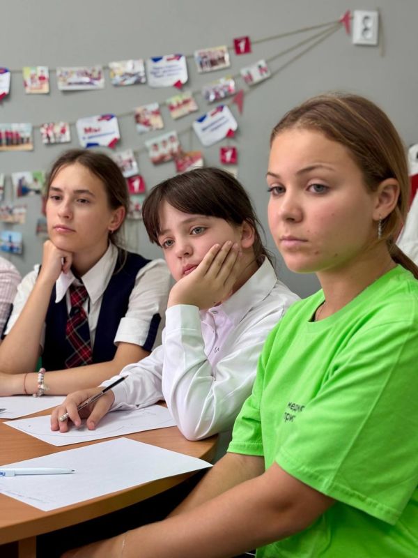 Смоляне провели телемост для молодежи Мангуша в честь Дня освобождения Донбасса от немецко-фашистских захватчиков Смоляне провели телемост для молодежи Мангуша в честь Дня освобождения Донбасса от немецко-фашистских захватчиков