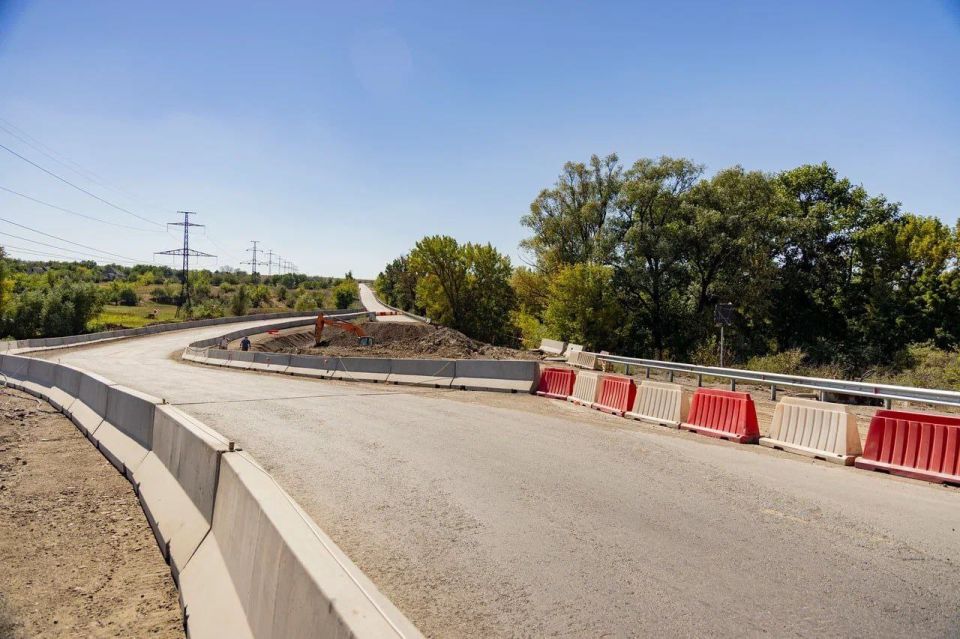 Александр Бондаренко: Продолжаем капитальный ремонт моста через реку Скелевая в пгт Мироновский