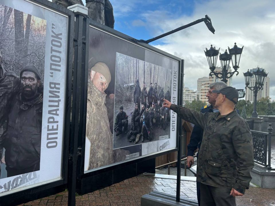 В рамках визита Дмитрия Александровича Огильца в Екатеринбург, мы посетили уникальный мемориальный объект — точную копию газовой трубы, ставшей символом операции «Поток» В рамках визита Дмитрия Александровича Огильца в Екатеринбург, мы посетили уникальный мемориальный объект — точную копию газовой трубы, ставшей символом операции «Поток»
