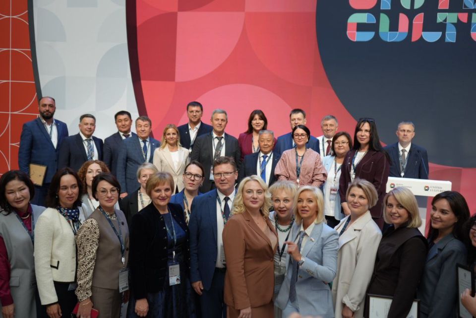  :   XI -                  ...