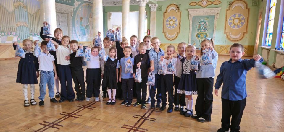 12 сентября в МБУ «МИРОНОВСКИЙ ПОСЕЛКОВЫЙ ДК» прошла развлекательно-игровая программа «ИГРОЛЁТ» для детей 1-2 классов ОШ №9,10 12 сентября в МБУ «МИРОНОВСКИЙ ПОСЕЛКОВЫЙ ДК» прошла развлекательно-игровая программа «ИГРОЛЁТ» для детей 1-2 классов ОШ №9,10