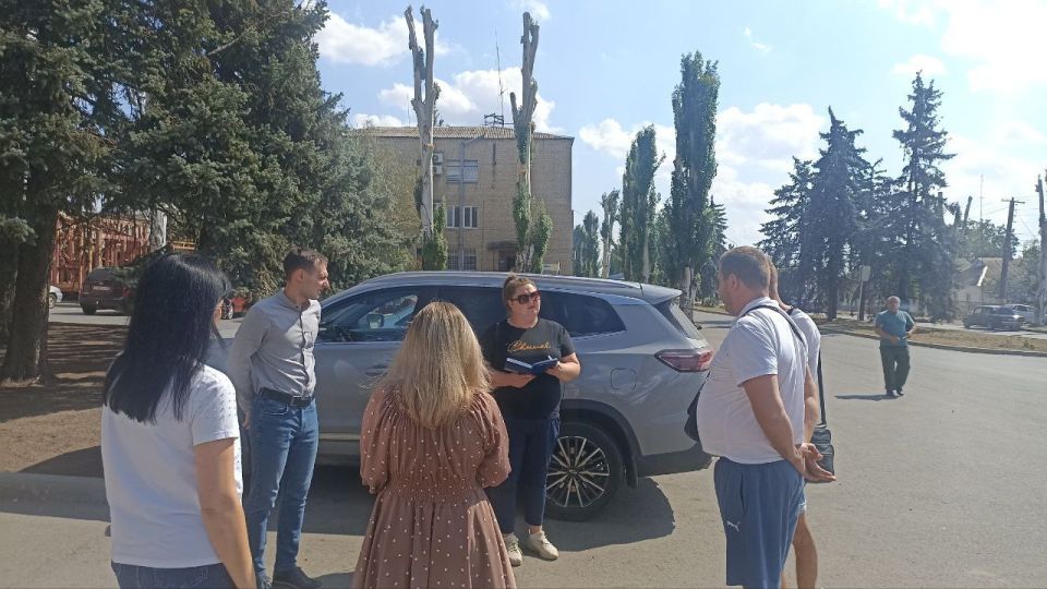 12 сентября 2025 года депутат Тельмановского муниципального совета Владимир Ермак провёл встречу с коллективом Финансового Управления Администрации Тельмановского муниципального округа 12 сентября 2025 года депутат Тельмановского муниципального совета Владимир Ермак провёл встречу с коллективом Финансового Управления Администрации Тельмановского муниципального округа