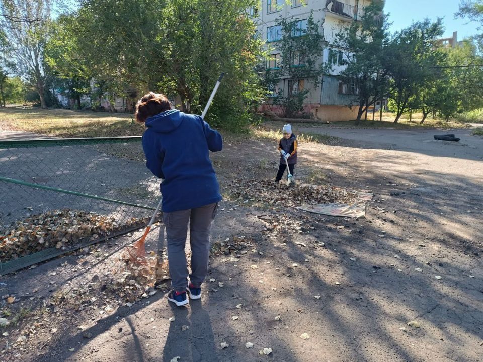 Роман Конев: В Никитовском районе Горловки продолжается масштабный партийный проект Единой России «Городская среда» Роман Конев: В Никитовском районе Горловки продолжается масштабный партийный проект Единой России «Городская среда»