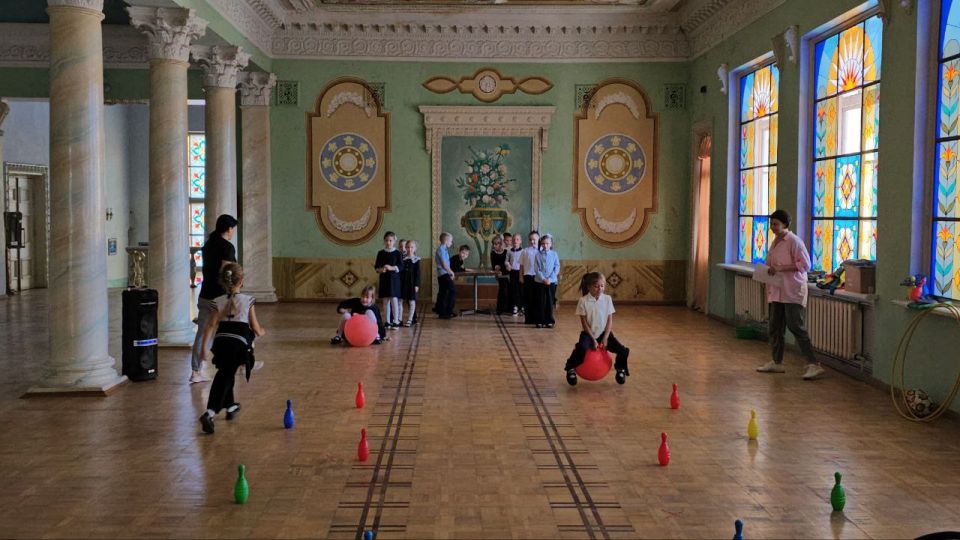 12 сентября в МБУ «МИРОНОВСКИЙ ПОСЕЛКОВЫЙ ДК» прошла развлекательно-игровая программа «ИГРОЛЁТ» для детей 1-2 классов ОШ №9,10 12 сентября в МБУ «МИРОНОВСКИЙ ПОСЕЛКОВЫЙ ДК» прошла развлекательно-игровая программа «ИГРОЛЁТ» для детей 1-2 классов ОШ №9,10