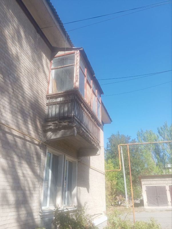 В Старобешевском округе продолжаются работы по устранению аварийных деревьев В Старобешевском округе продолжаются работы по устранению аварийных деревьев