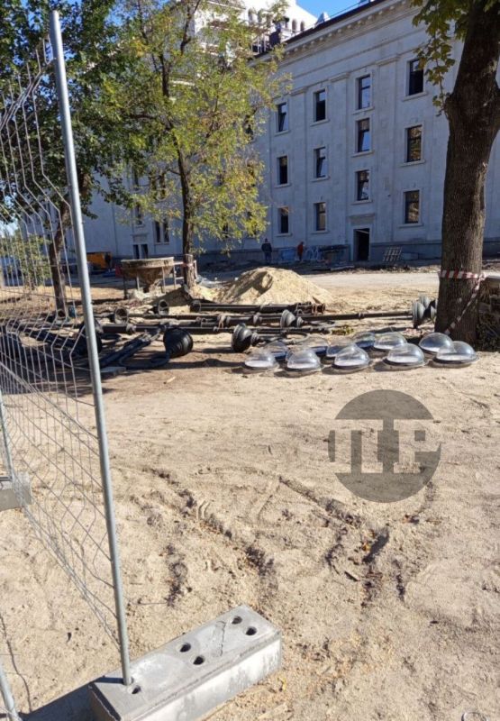 Вот такие фонари будут освещать прилегающую к драмтеатру территорию Вот такие фонари будут освещать прилегающую к драмтеатру территорию