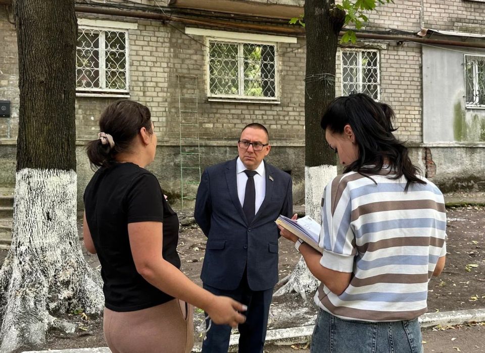 Андрей Крамар (фракция «ЛДПР») среагировал на сигналы в чат-бот Главы ДНР из Калининского и Киевского районов Донецка Андрей Крамар (фракция «ЛДПР») среагировал на сигналы в чат-бот Главы ДНР из Калининского и Киевского районов Донецка