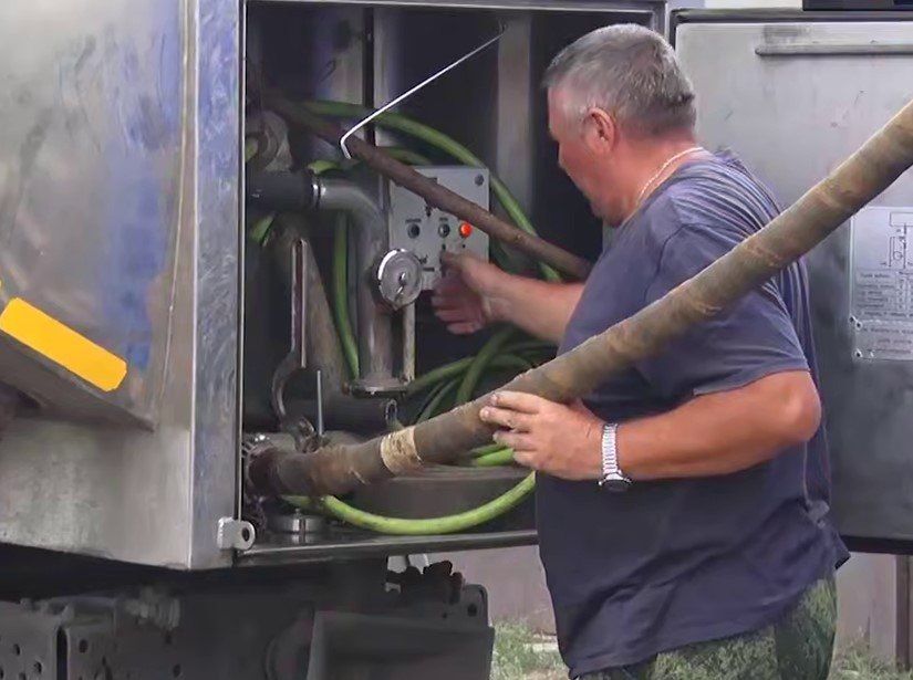 Денис Пушилин: Продолжаем строить несколько водоводов в Республике, чтобы подать дополнительный объем воды в коммунальные сети и уменьшить потери Денис Пушилин: Продолжаем строить несколько водоводов в Республике, чтобы подать дополнительный объем воды в коммунальные сети и уменьшить потери