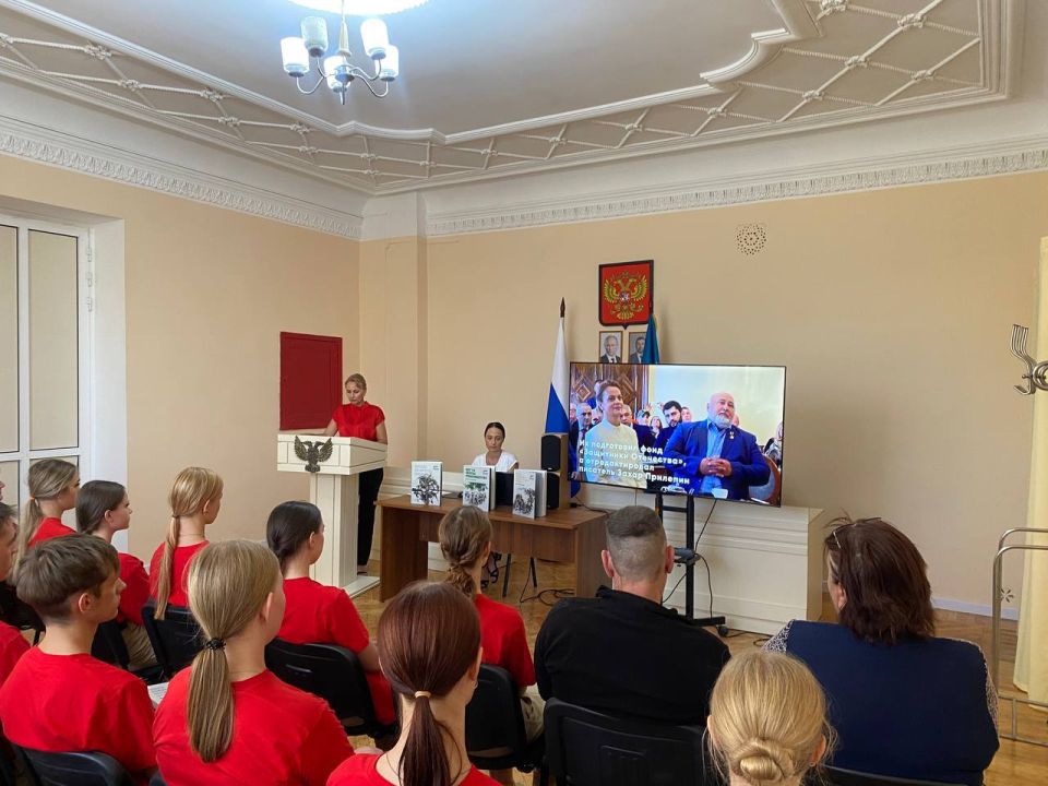 Хроники непокоренного Донбасса: в Шахтерске прошло знакомство со сборниками рассказов ветеранов-защитников Родины Хроники непокоренного Донбасса: в Шахтерске прошло знакомство со сборниками рассказов ветеранов-защитников Родины